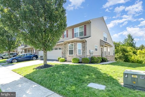 6121 SAWGRASS COURT HARRISBURG PA 17111