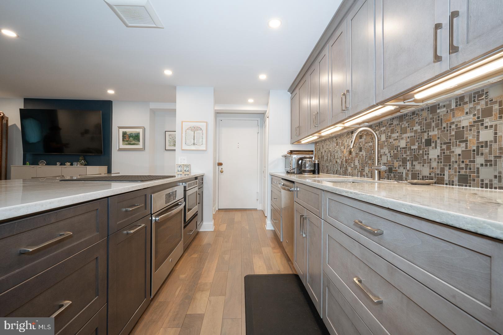 RITTENHOUSE SQUARE - Residential