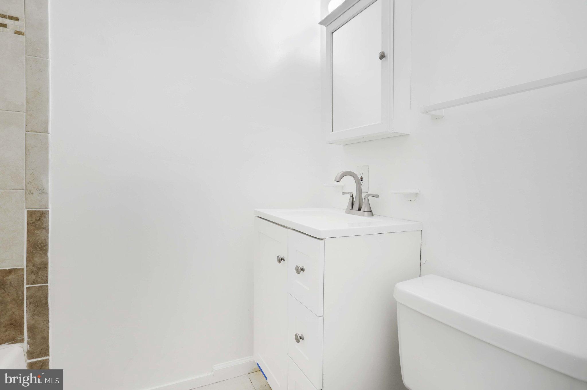 HOLLY HILL CONDOMINIUMS - Residential