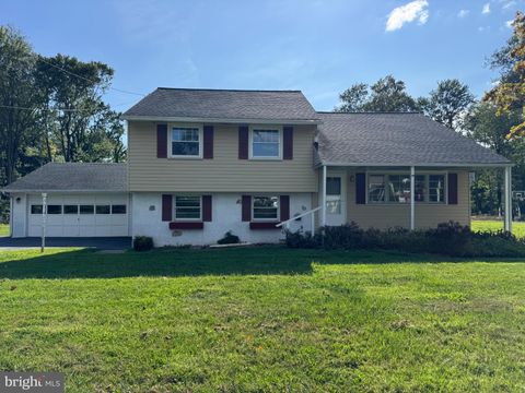 6 LONG LANE MALVERN PA 19355