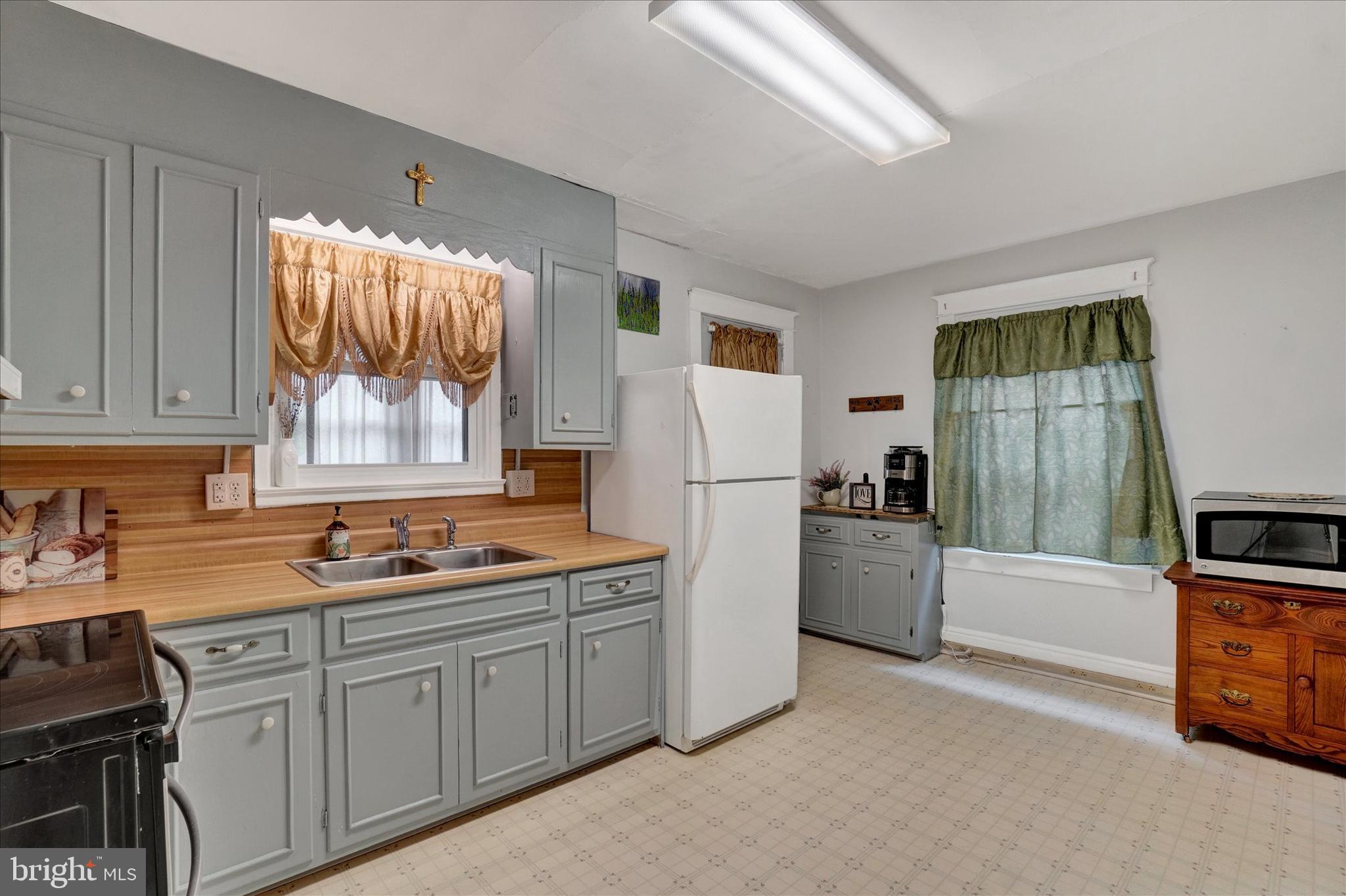 WEST YORK - Residential