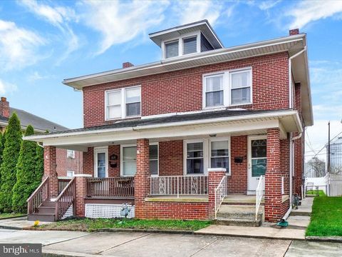 Photo of 1640 Monroe Street, YORK, PA 17404 (MLS # PAYK2100670)