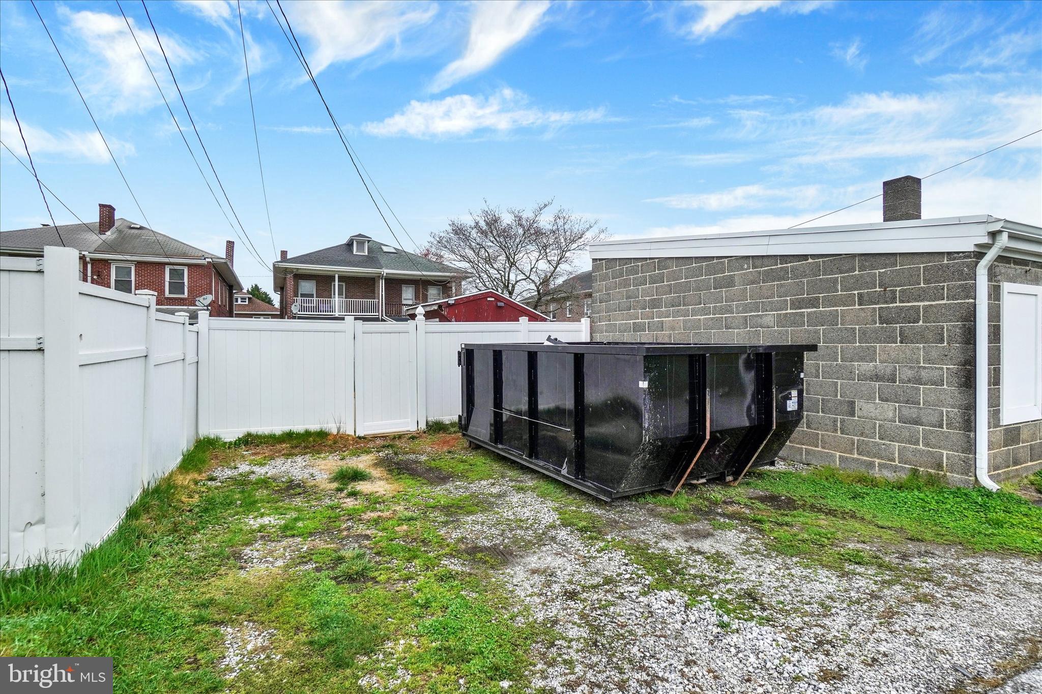 WEST YORK - Residential