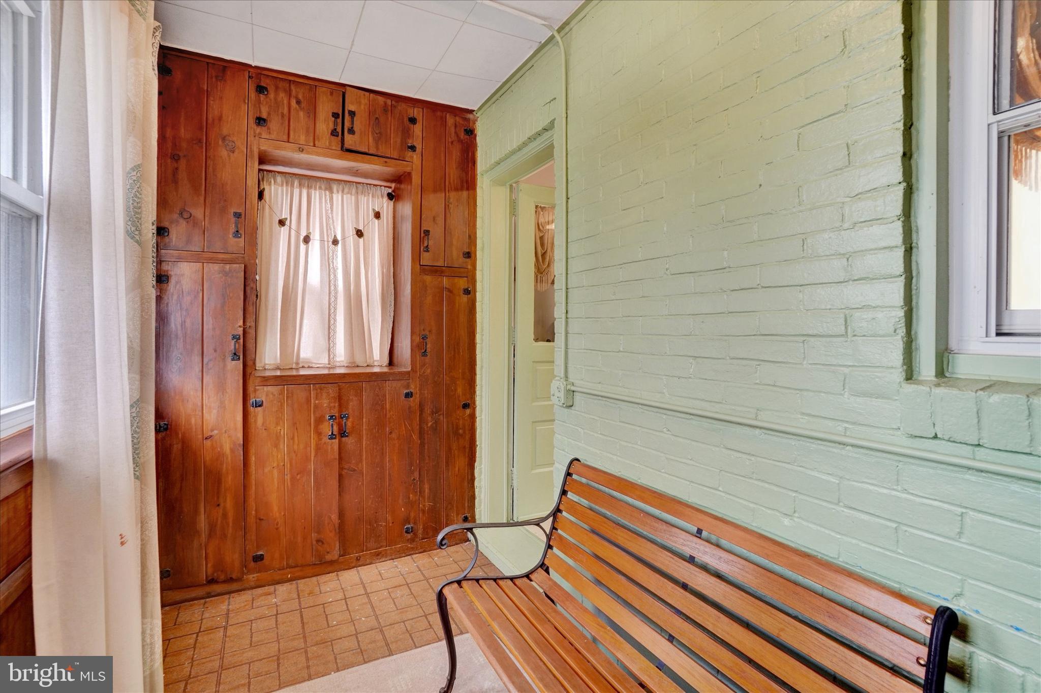 WEST YORK - Residential