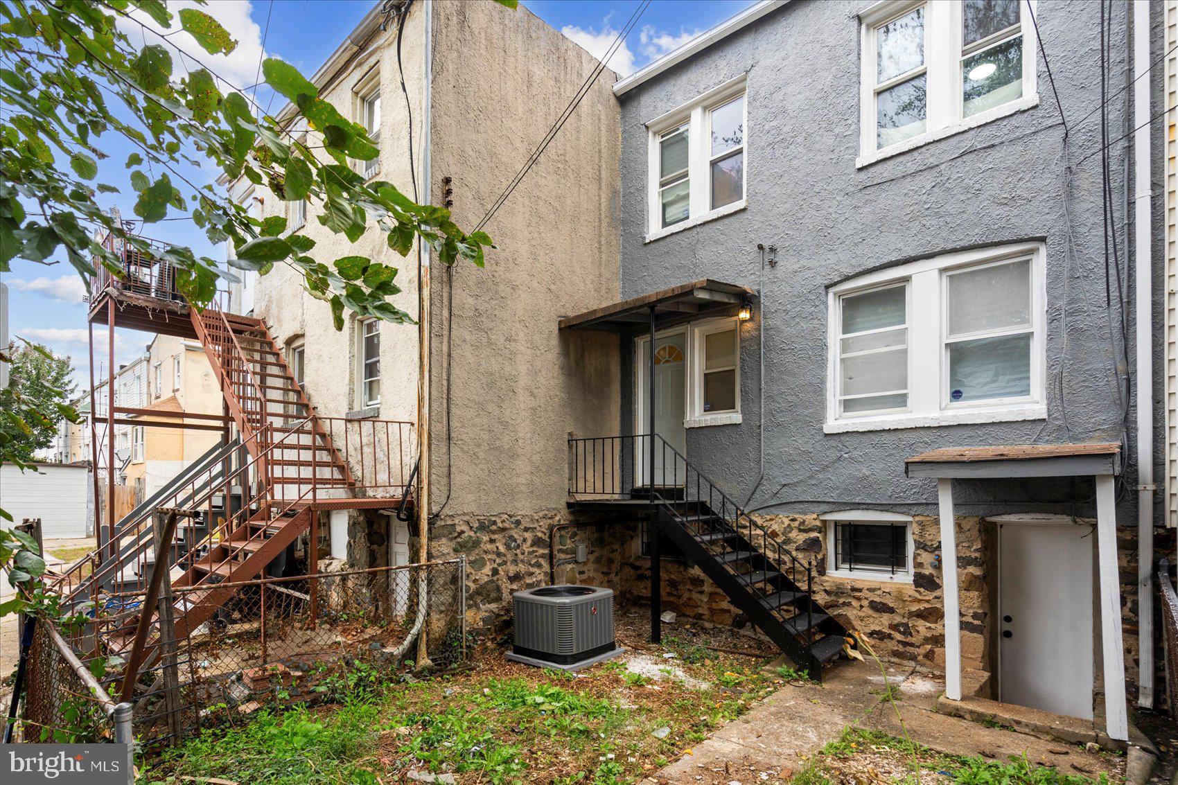 ARLINGTON - Residential