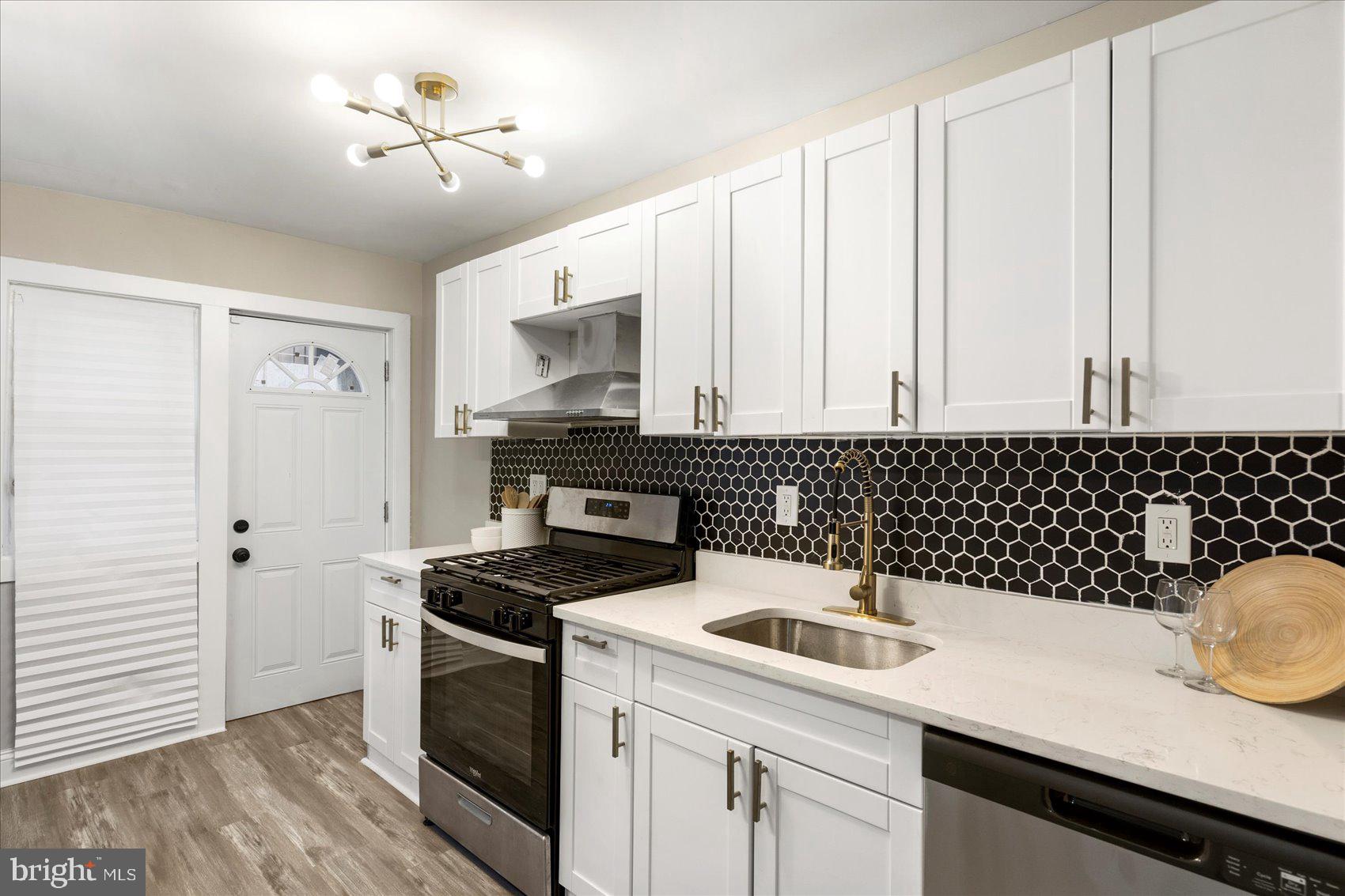ARLINGTON - Residential