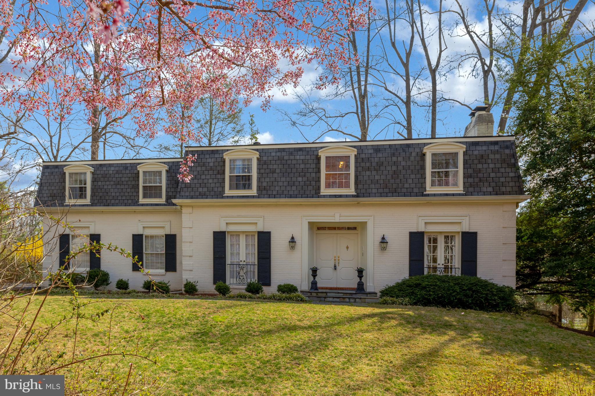 865 MERRIEWOOD LANE