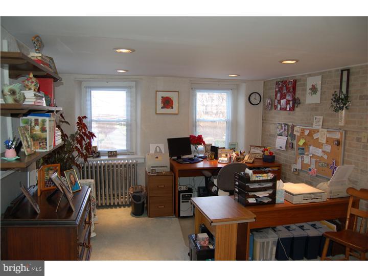 LAFAYETTE HILL - Residential