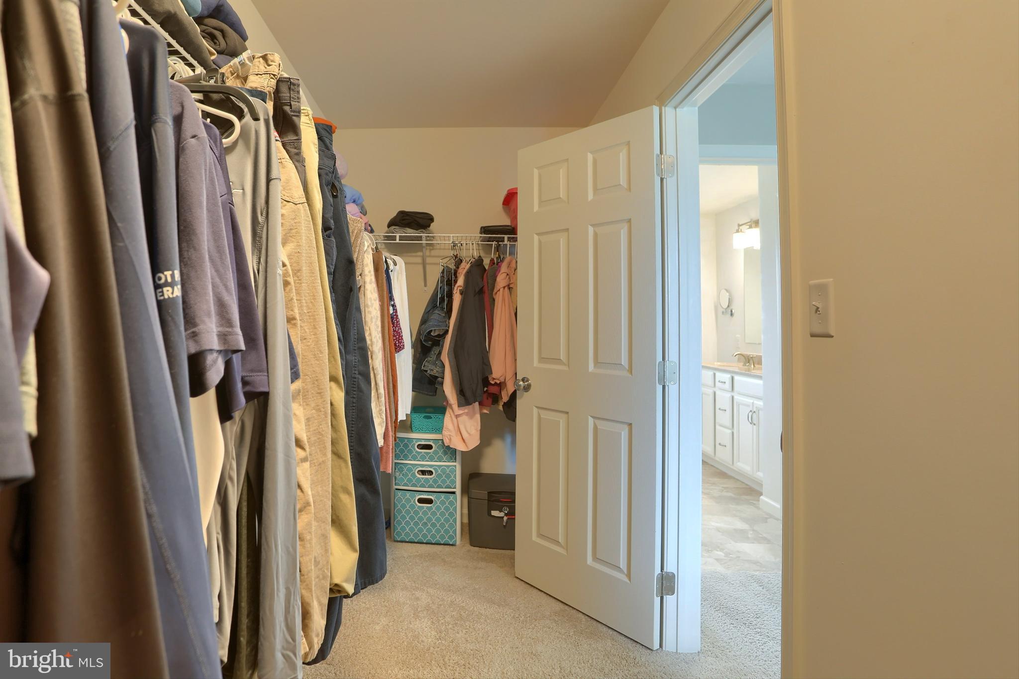 LONDON CROFT - Residential