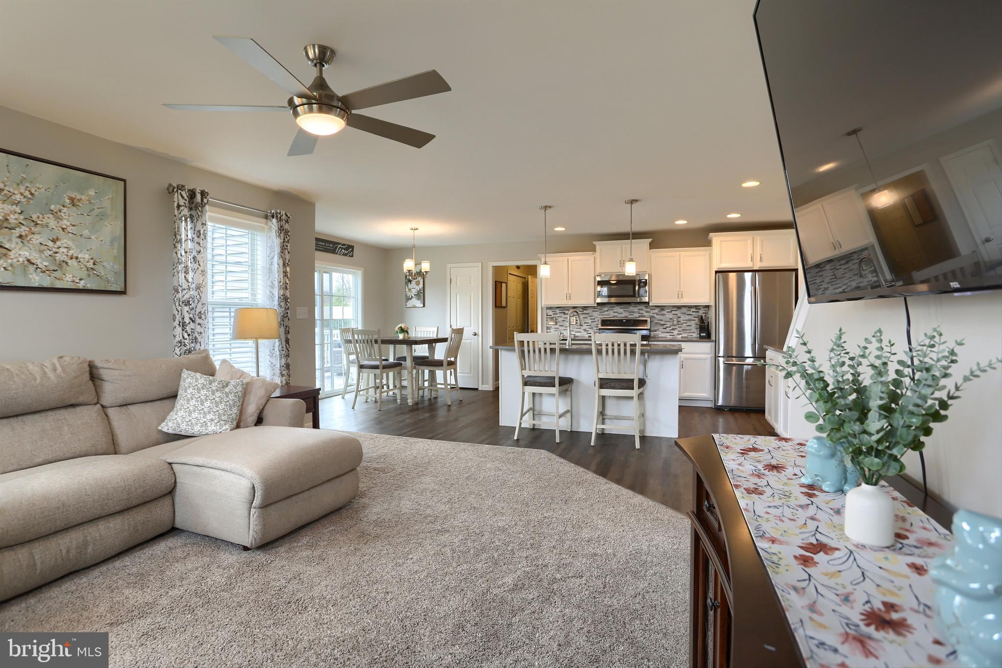 LONDON CROFT - Residential