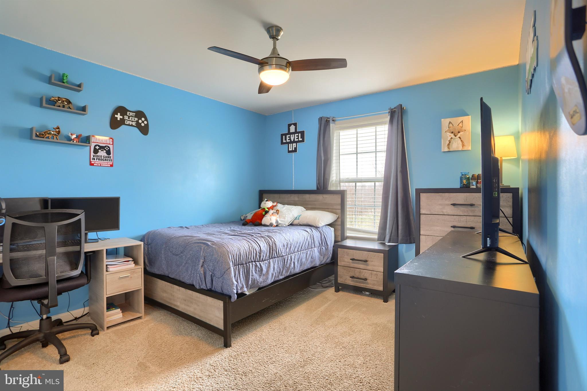 LONDON CROFT - Residential