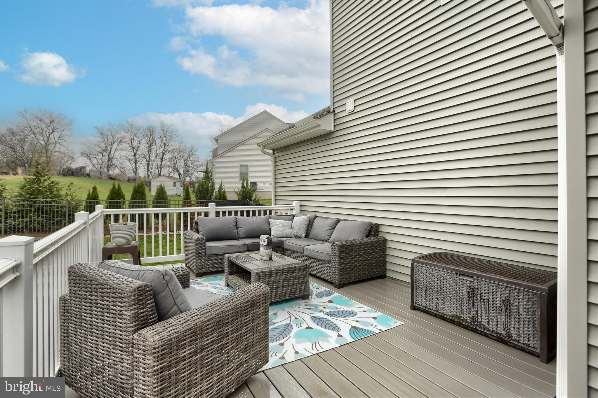 LONDON CROFT - Residential