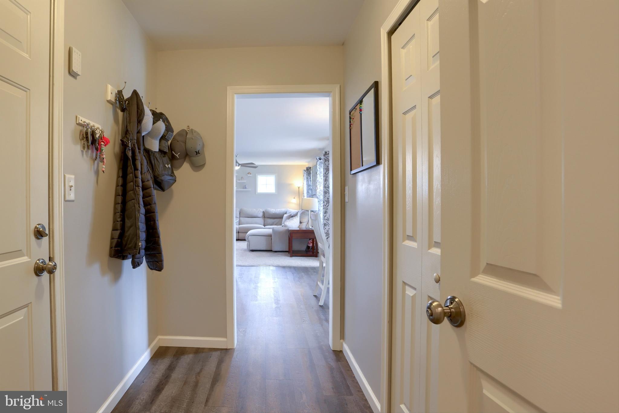 LONDON CROFT - Residential