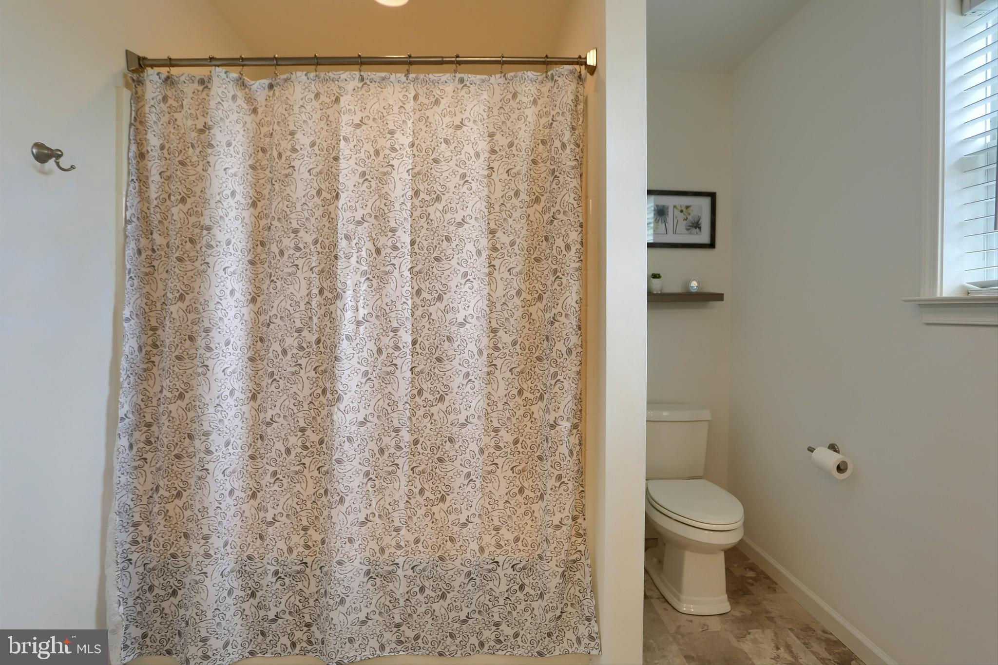 LONDON CROFT - Residential