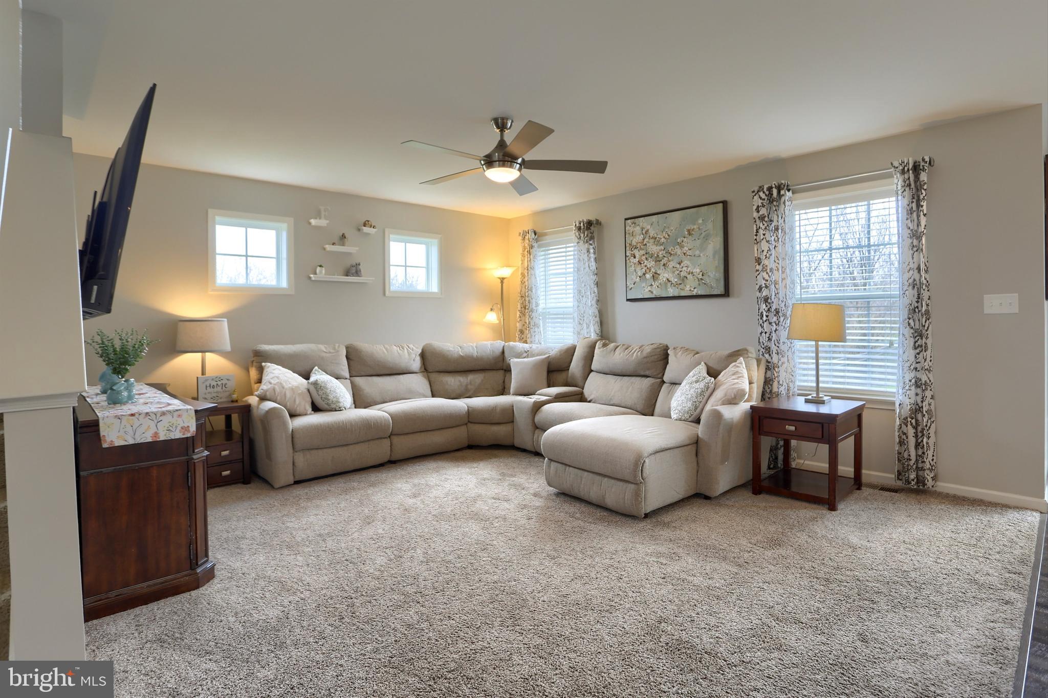 LONDON CROFT - Residential