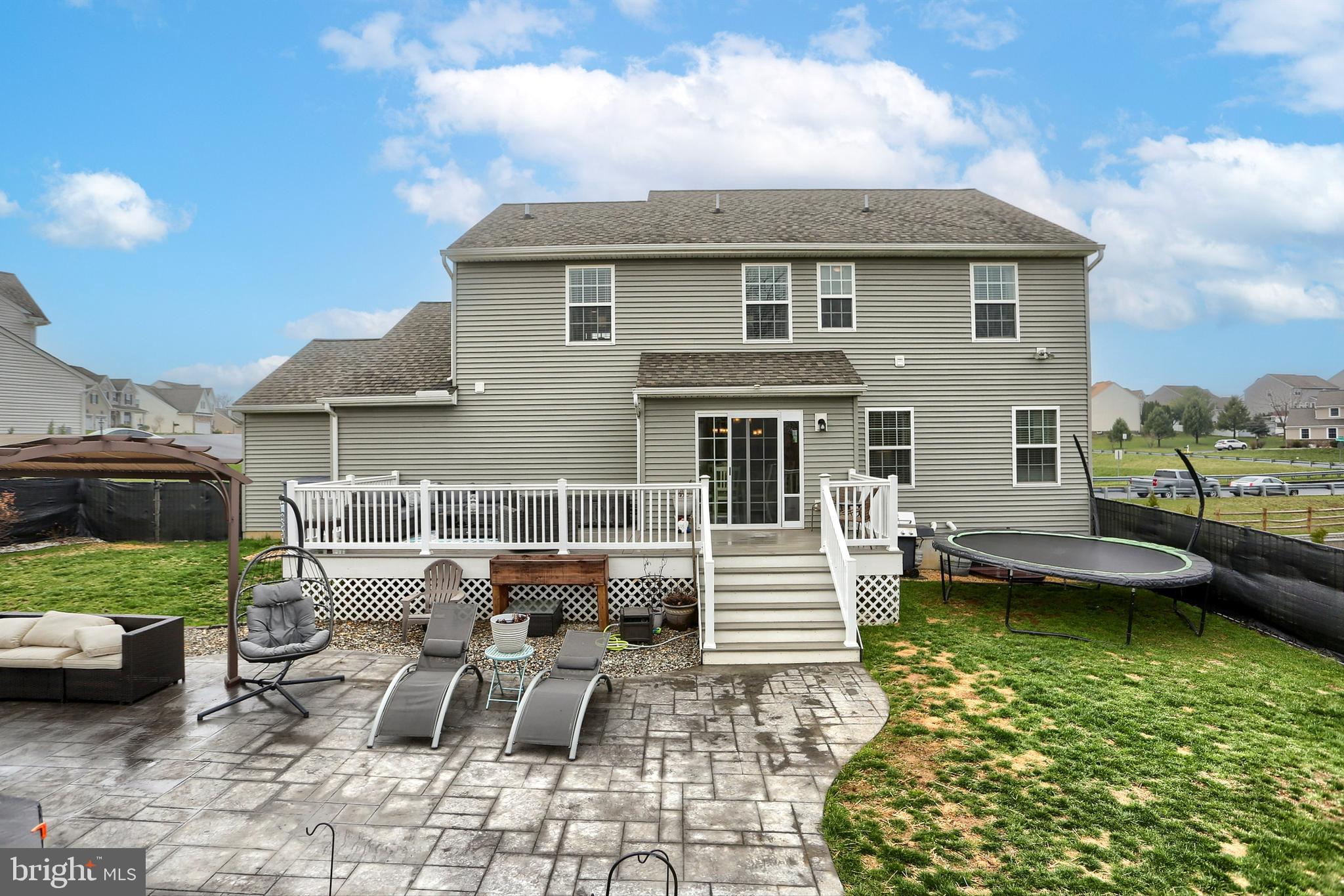 LONDON CROFT - Residential