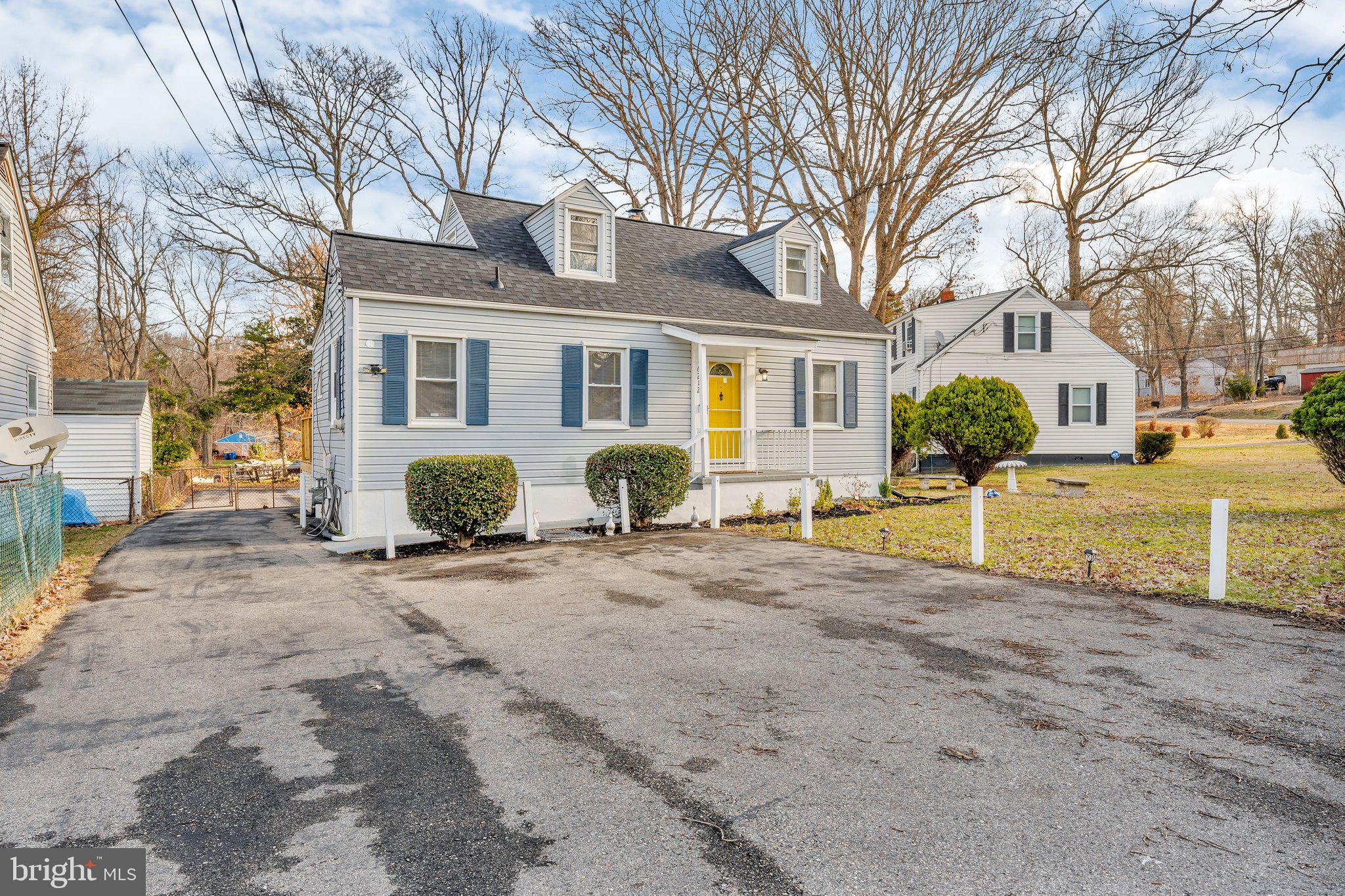 6212 SUITLAND ROAD