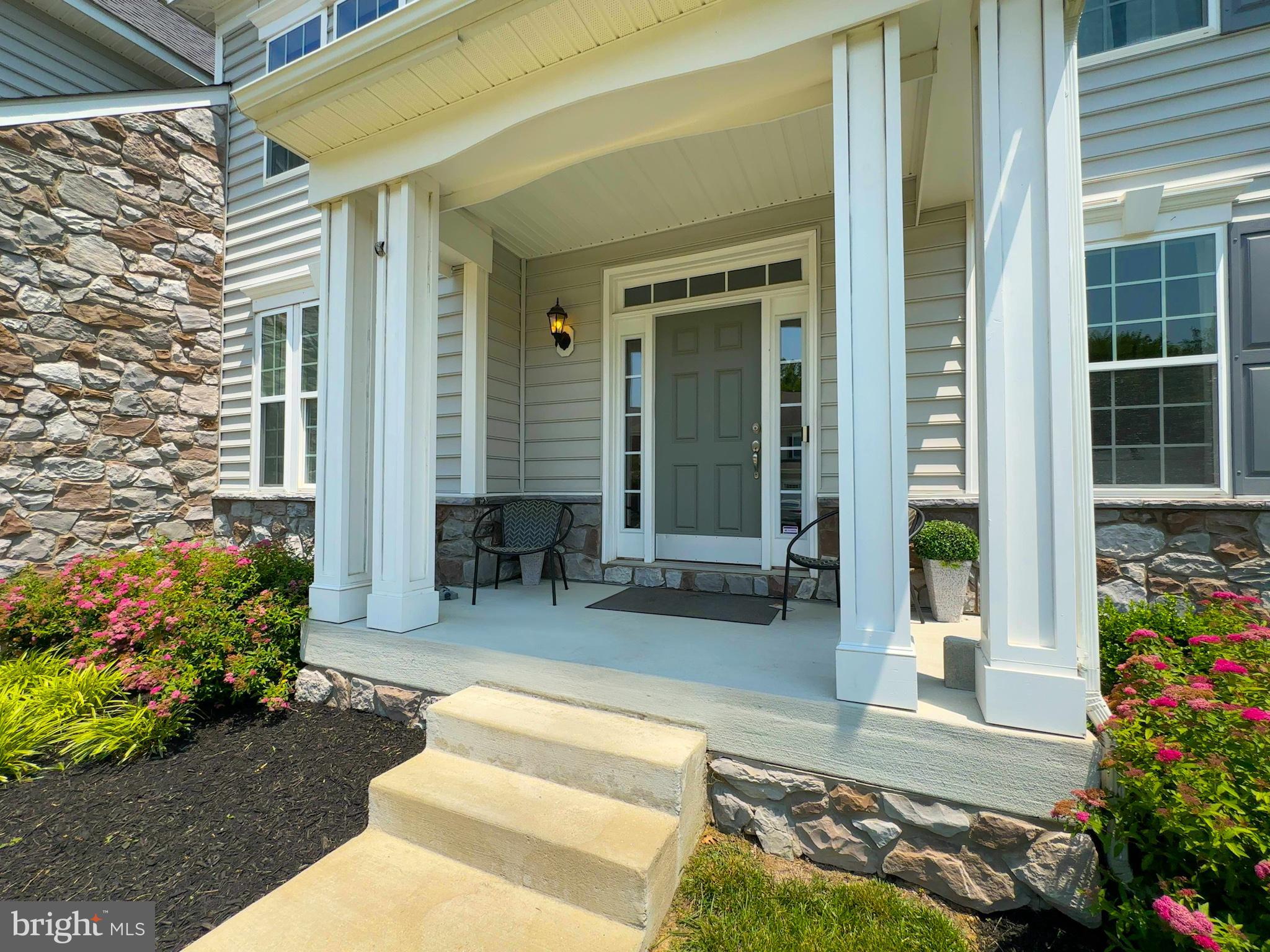 9506 MANOR OAKS VIEW
