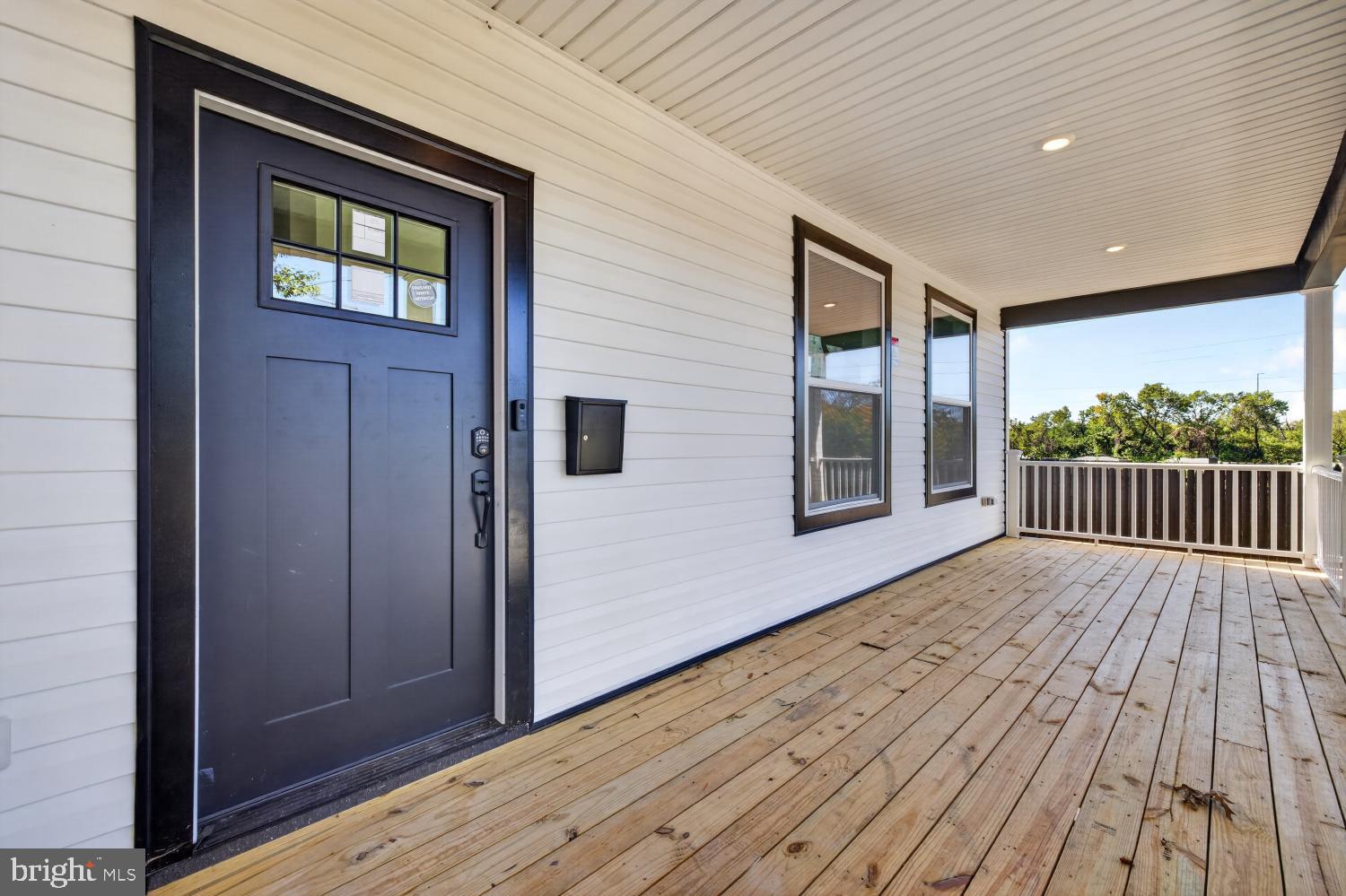3205 DUBOIS PLACE SE