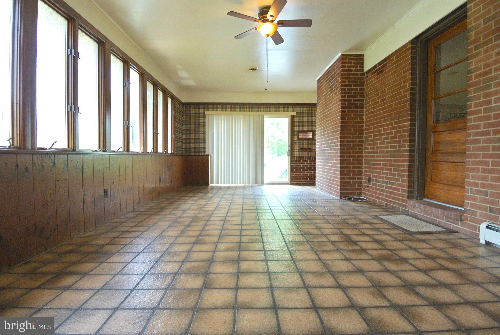 LYNCH TERRACE - Residential