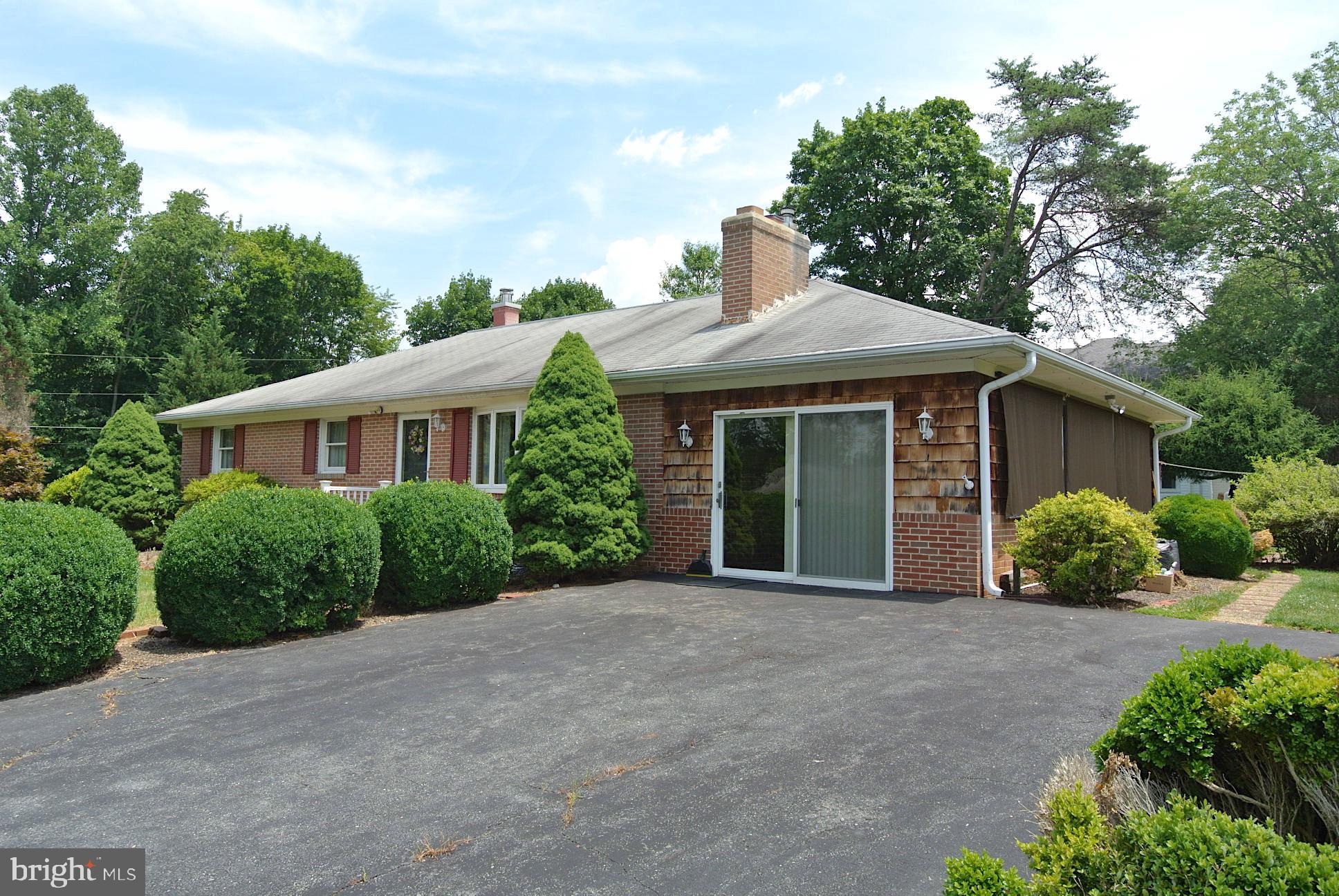 LYNCH TERRACE - Residential