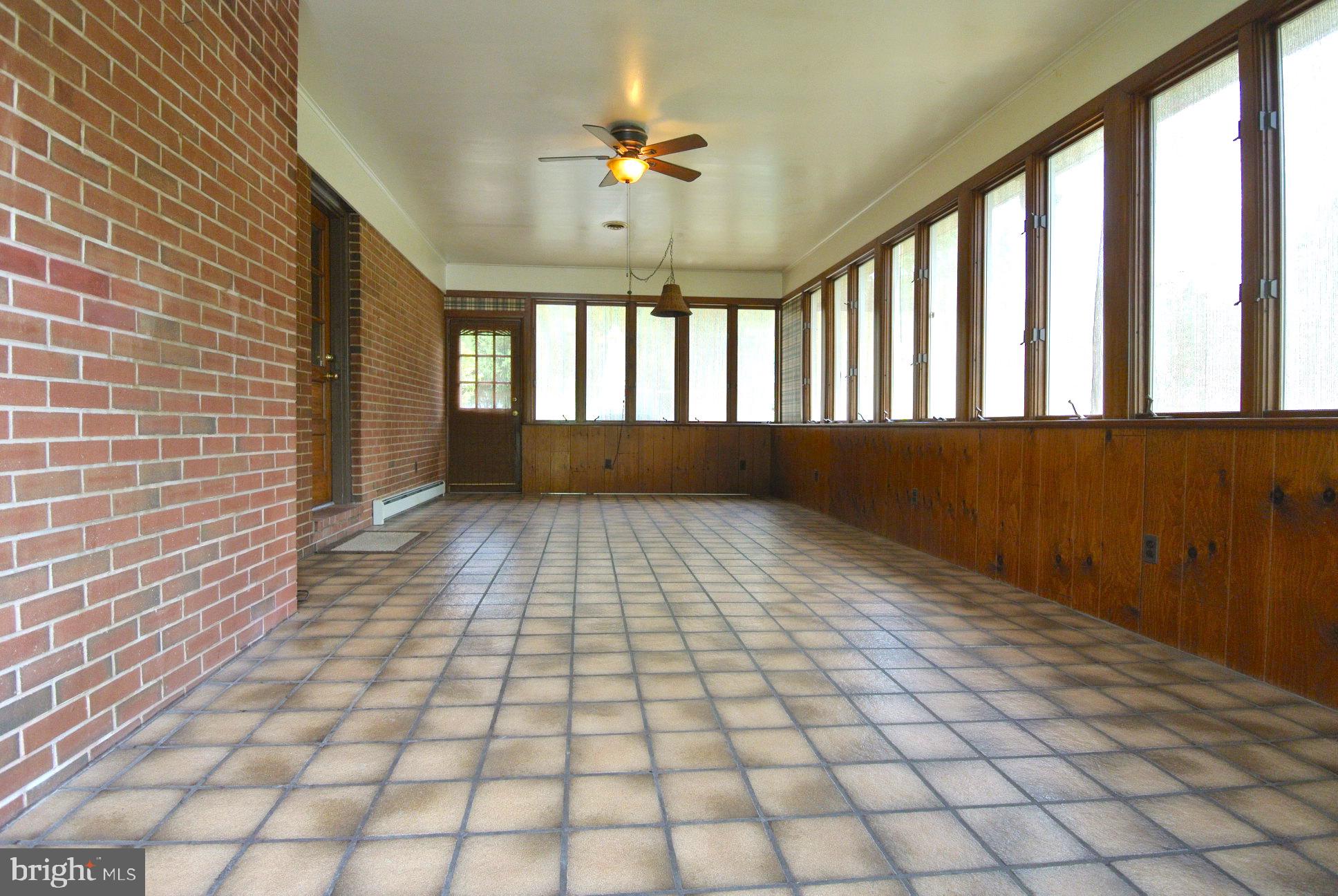 LYNCH TERRACE - Residential