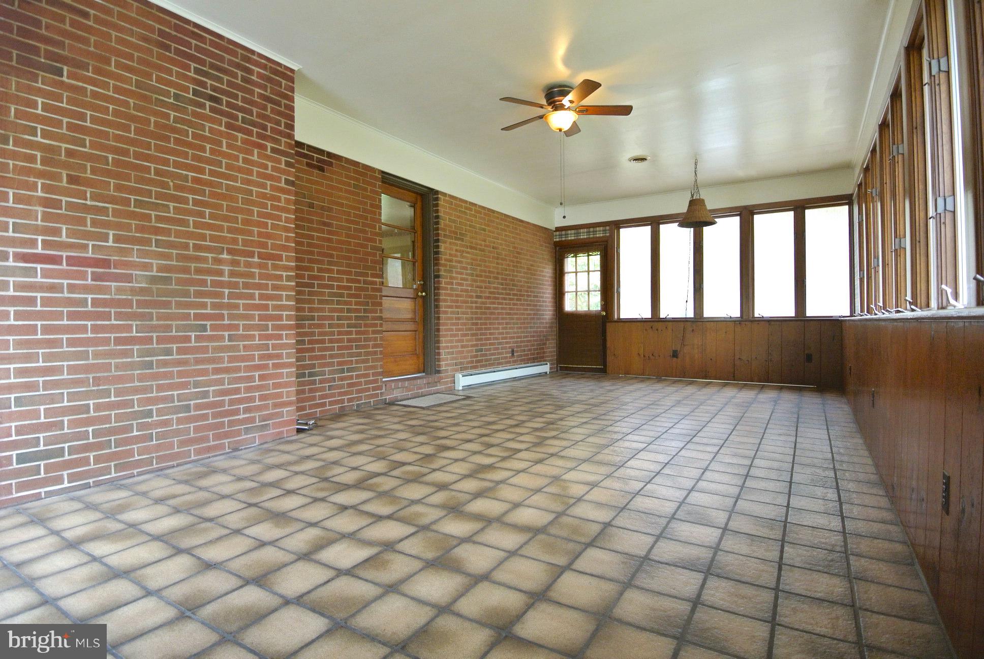 LYNCH TERRACE - Residential