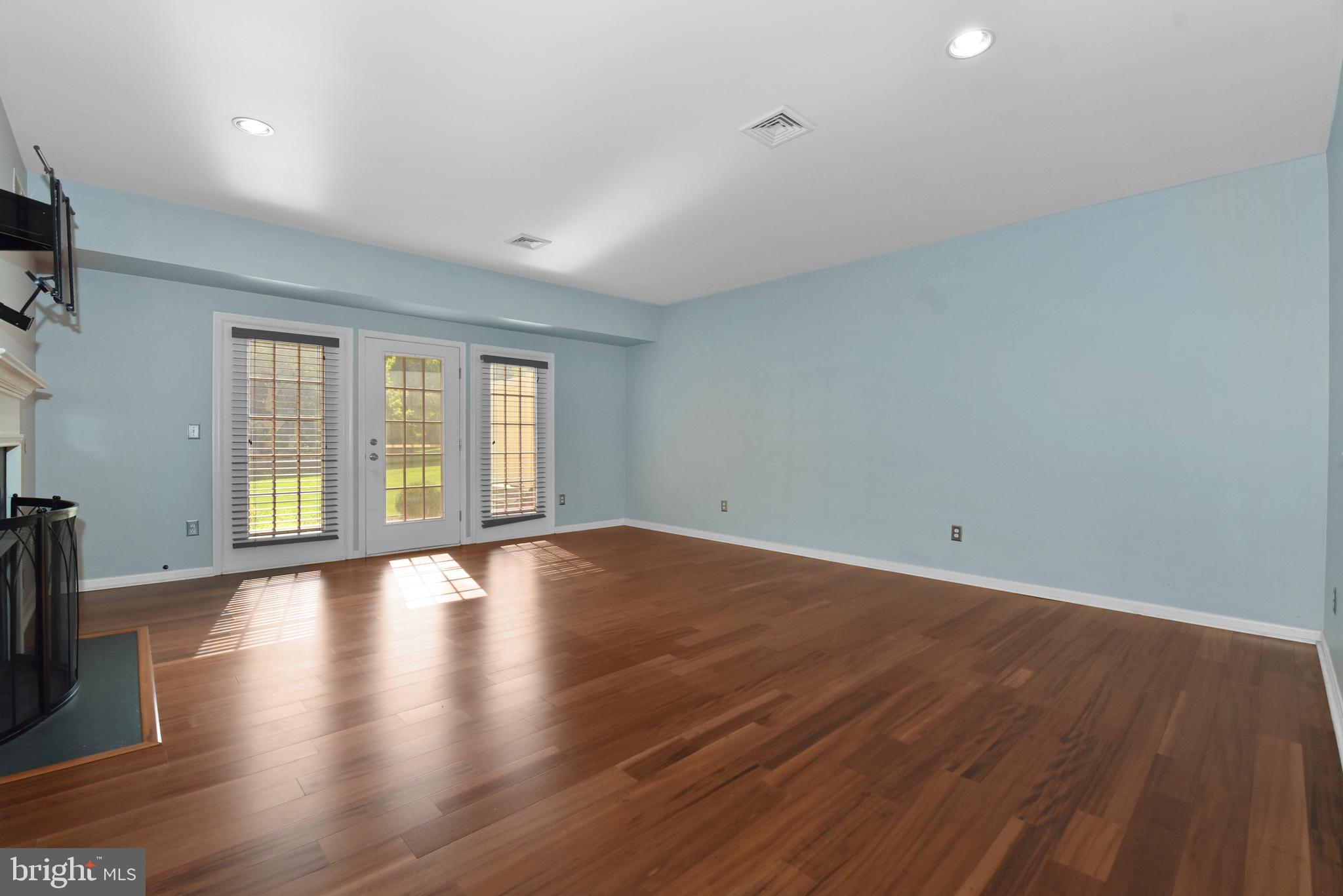 DEER RUN - Residential Lease