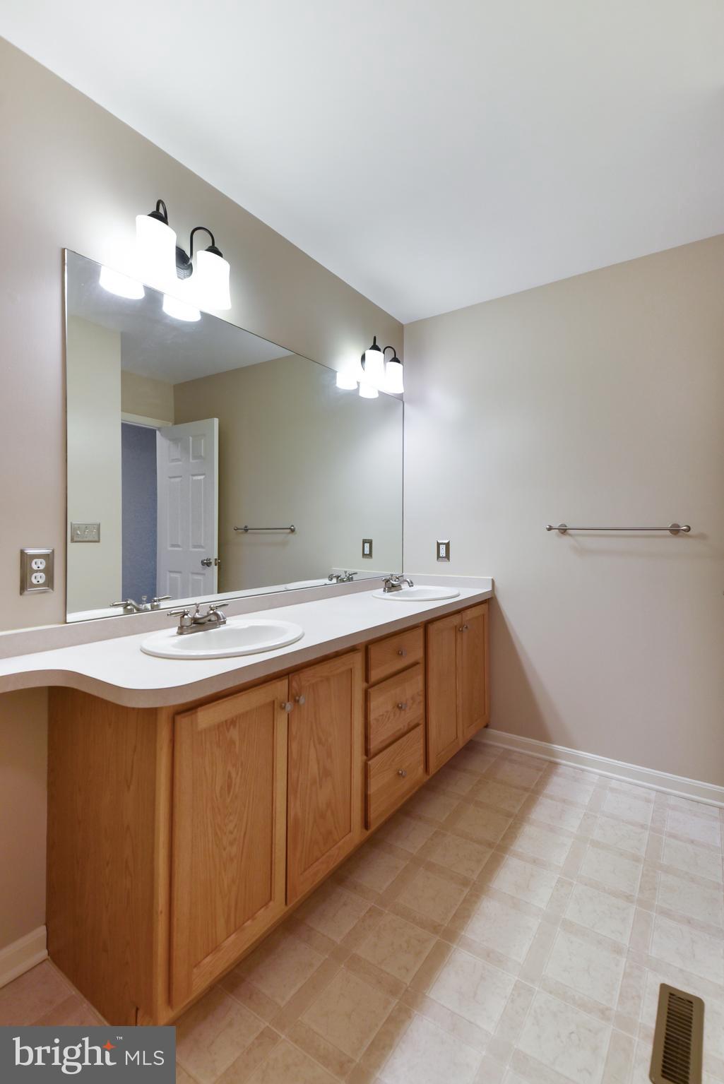 DEER RUN - Residential Lease