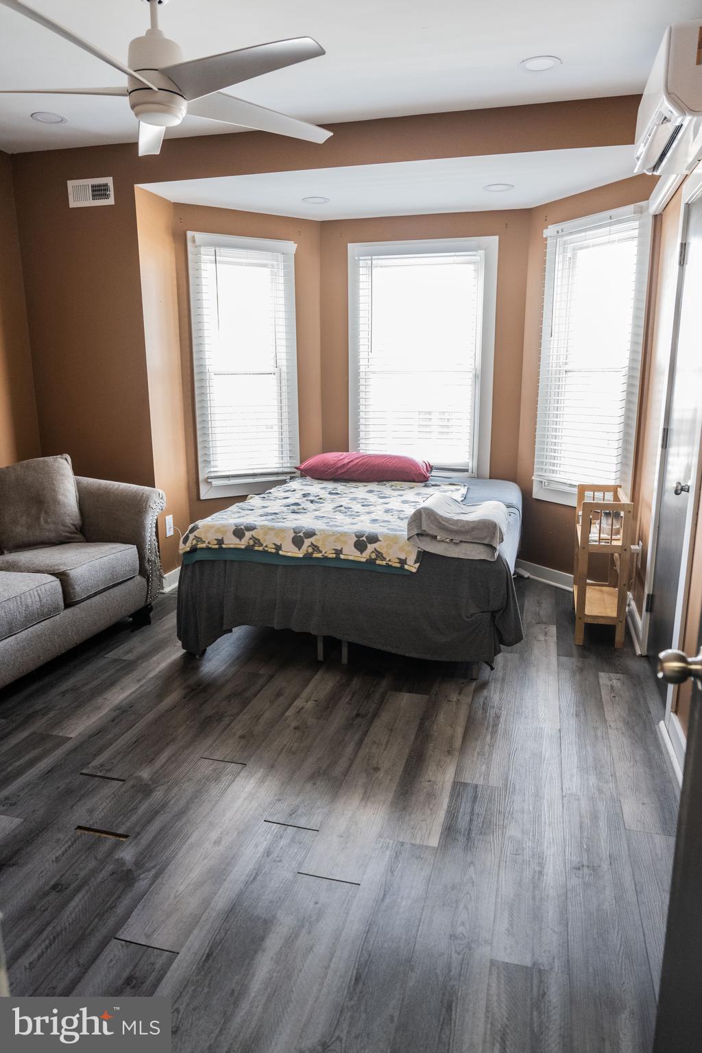 COBBS CREEK - Residential