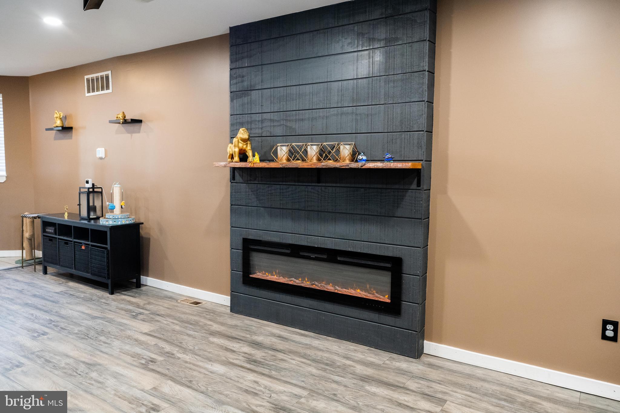 COBBS CREEK - Residential