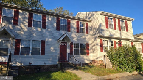 Townhouse For Sale - 156 Marbeth Avenue<br/> CARLISLE, PA 17013