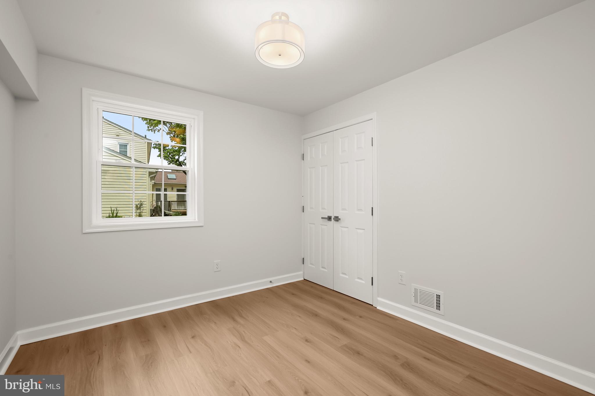 ROBERTS GLEN - Residential