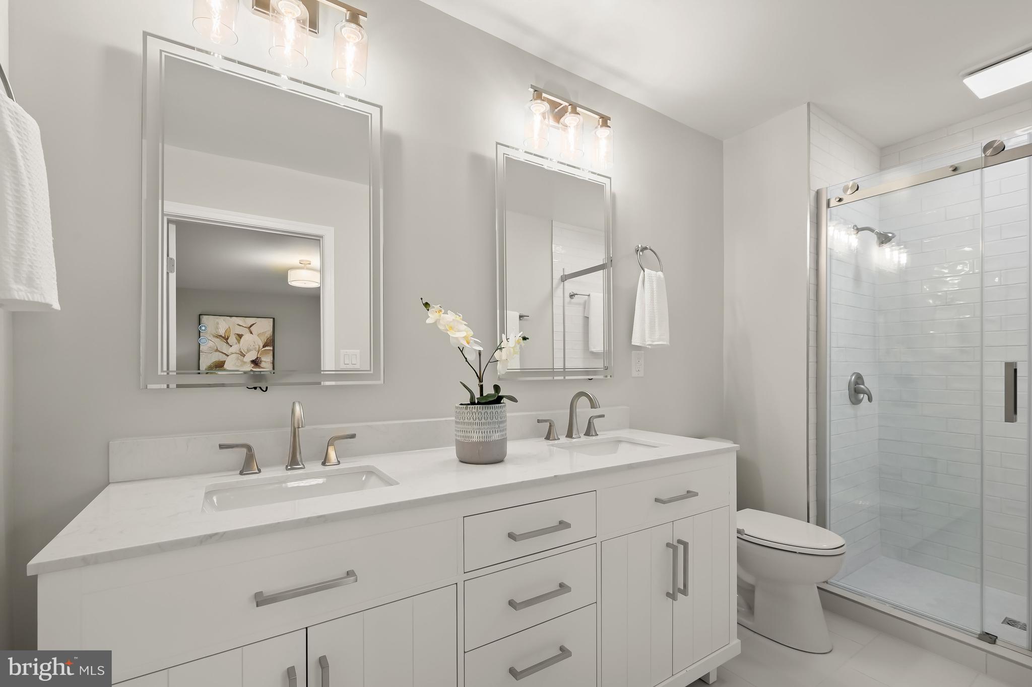 ROBERTS GLEN - Residential