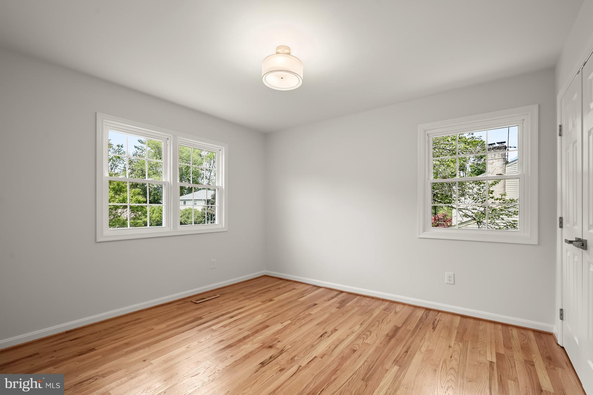 ROBERTS GLEN - Residential