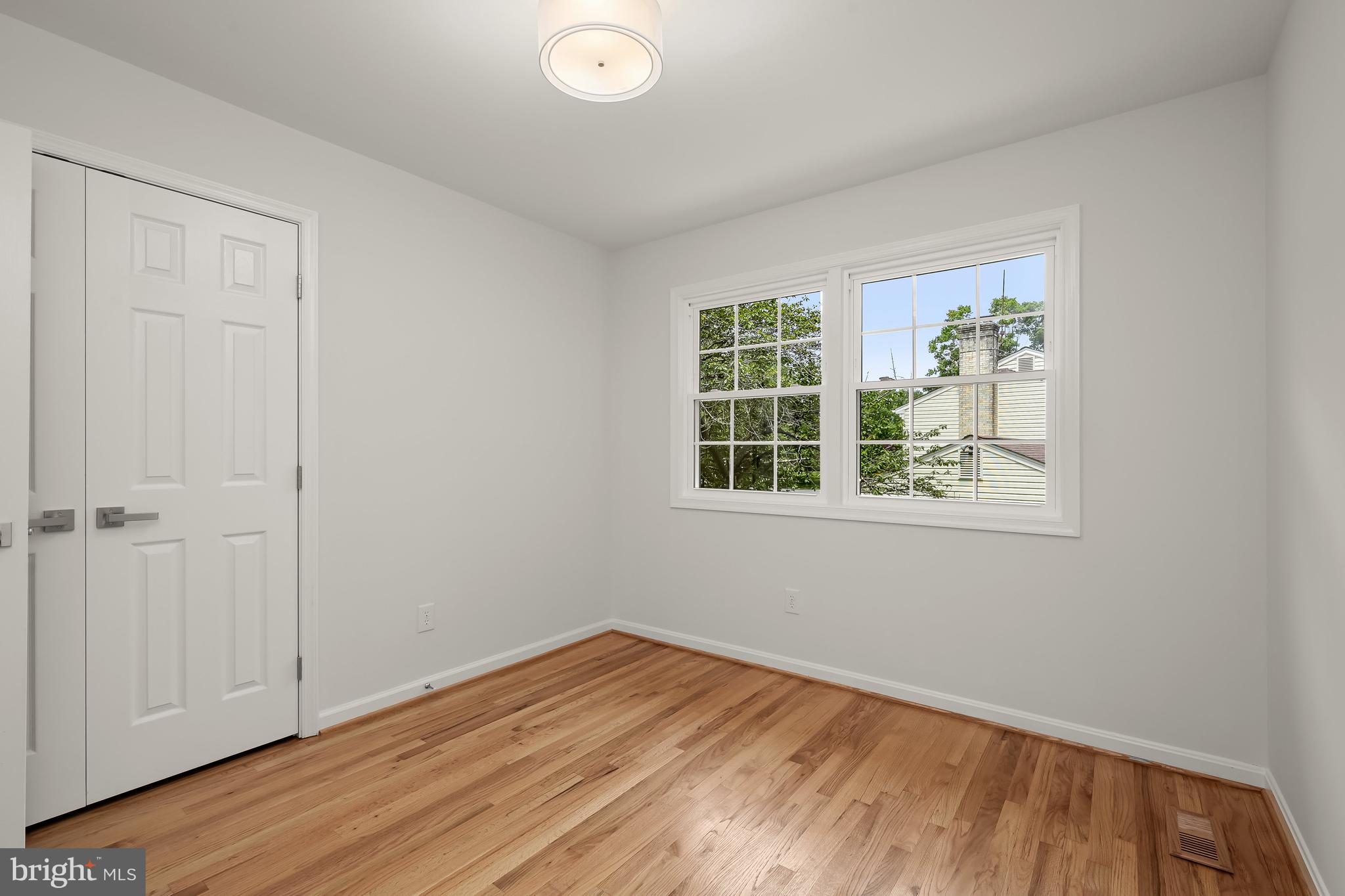 ROBERTS GLEN - Residential