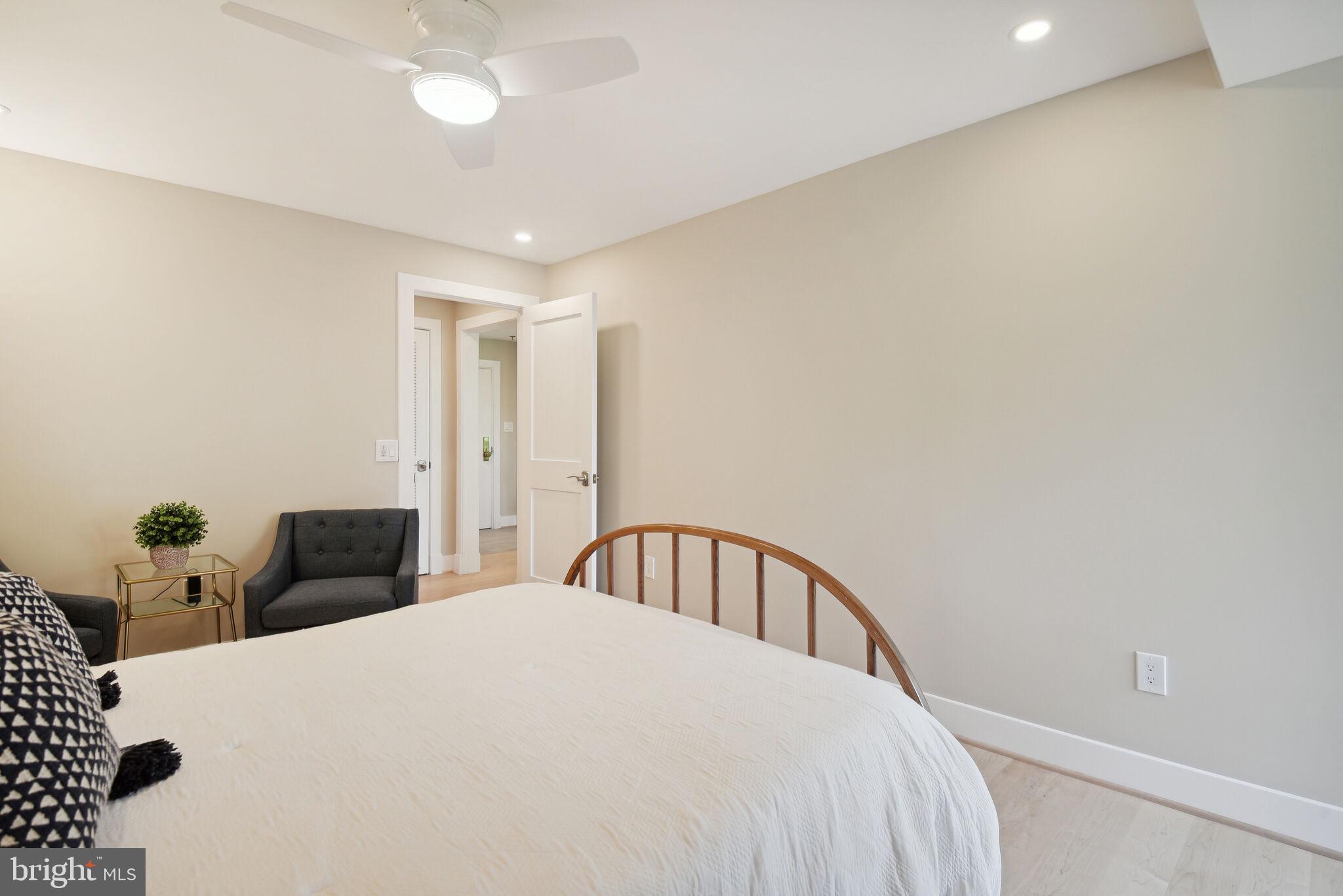 FRIENDSHIP HEIGHTS - Residential