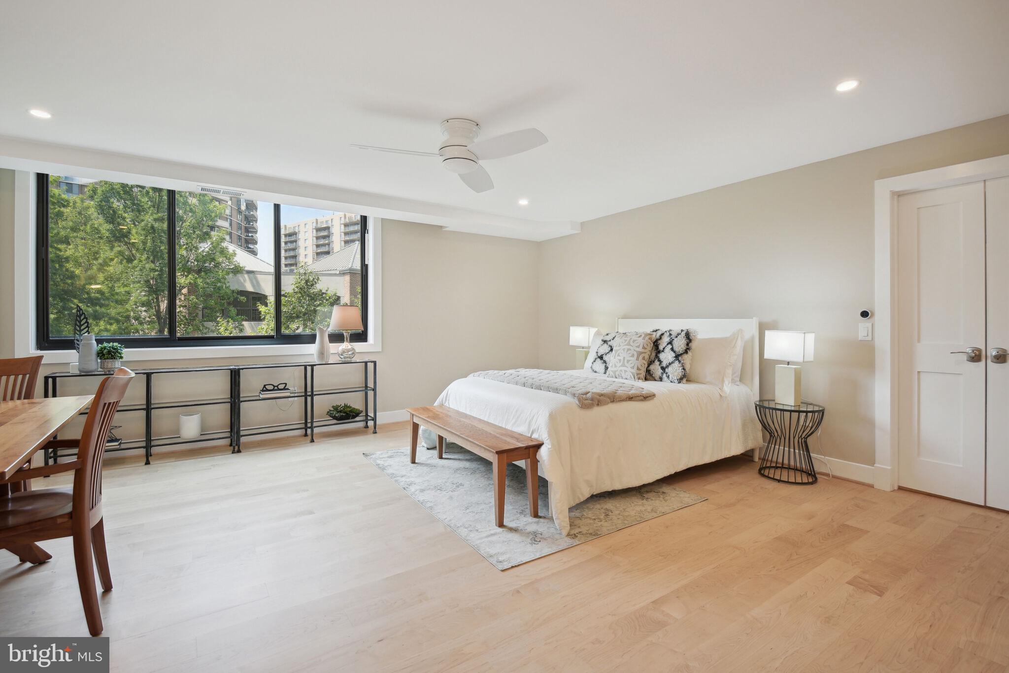 FRIENDSHIP HEIGHTS - Residential