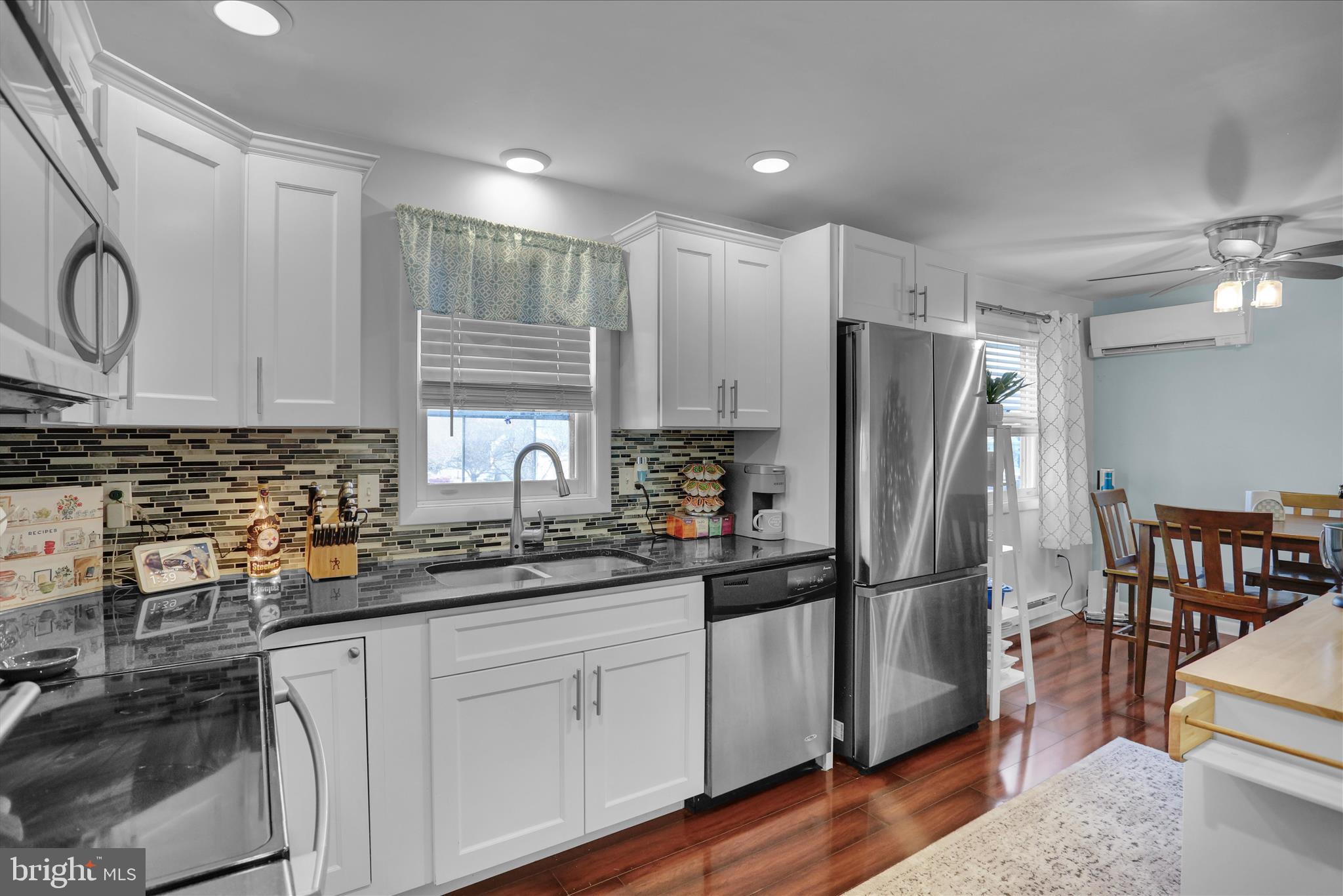 LEESPORT GARDENS - Residential