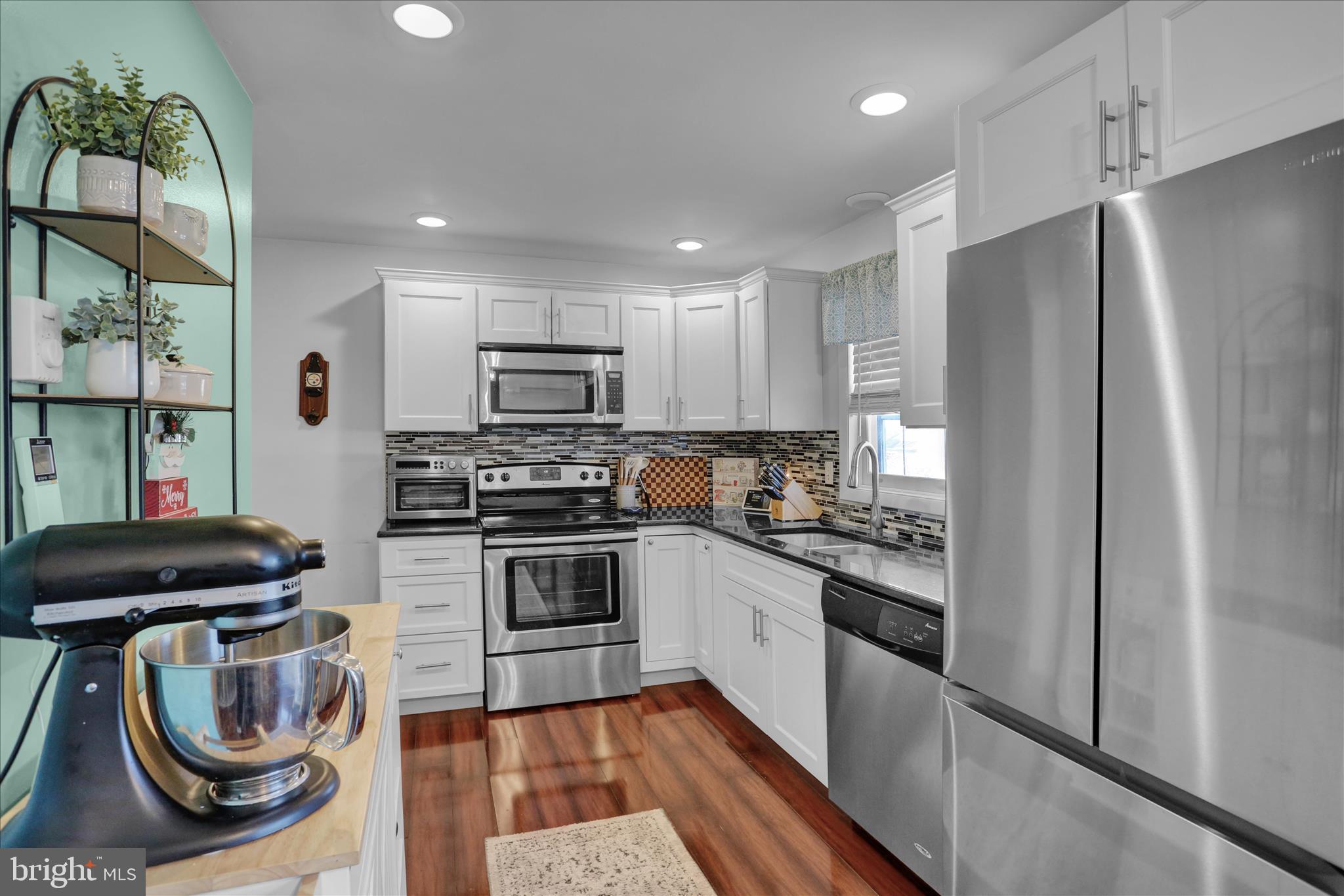 LEESPORT GARDENS - Residential