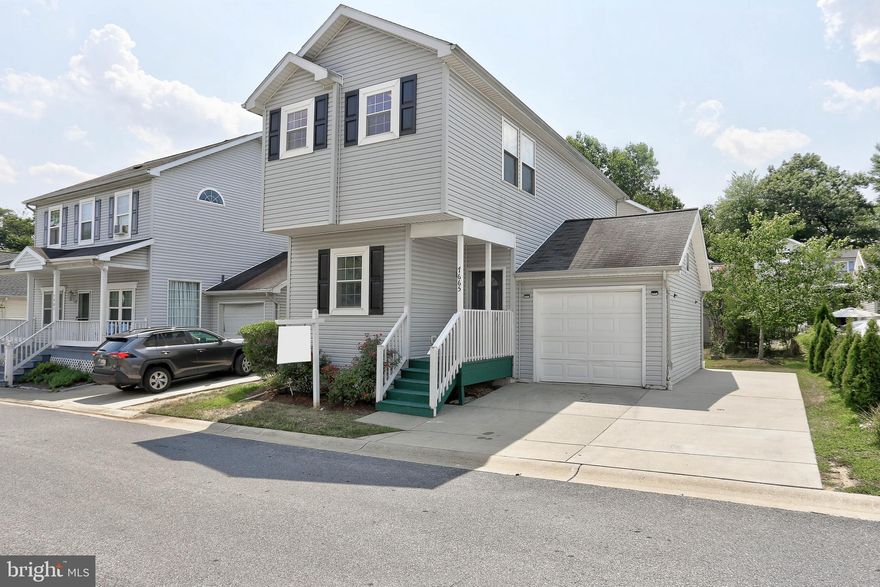 Welcome to this stunning 4-bedroom, 3.5-bathroom single-family home nestled in a desirable gated community in Elkridge, MD. This beautifully updated residence features fresh paint throughout and new flooring that adds a modern touch to every room. The kitchen has brand new cabinets, providing ample storage space. Three large bedrooms upstairs with two full bathrooms. The finished basement offers additional living space, perfect for a home office, gym, or entertainment area, plus a fourth bedroom and another full bath, Enjoy the convenience of an attached garage and an extended driveway, offering ample parking for you and your guests. Community pool, clubhouse, and basketball court all in walking distance. Experience the peace and security of living in a gated community while being conveniently located near shopping, dining, and major highways.