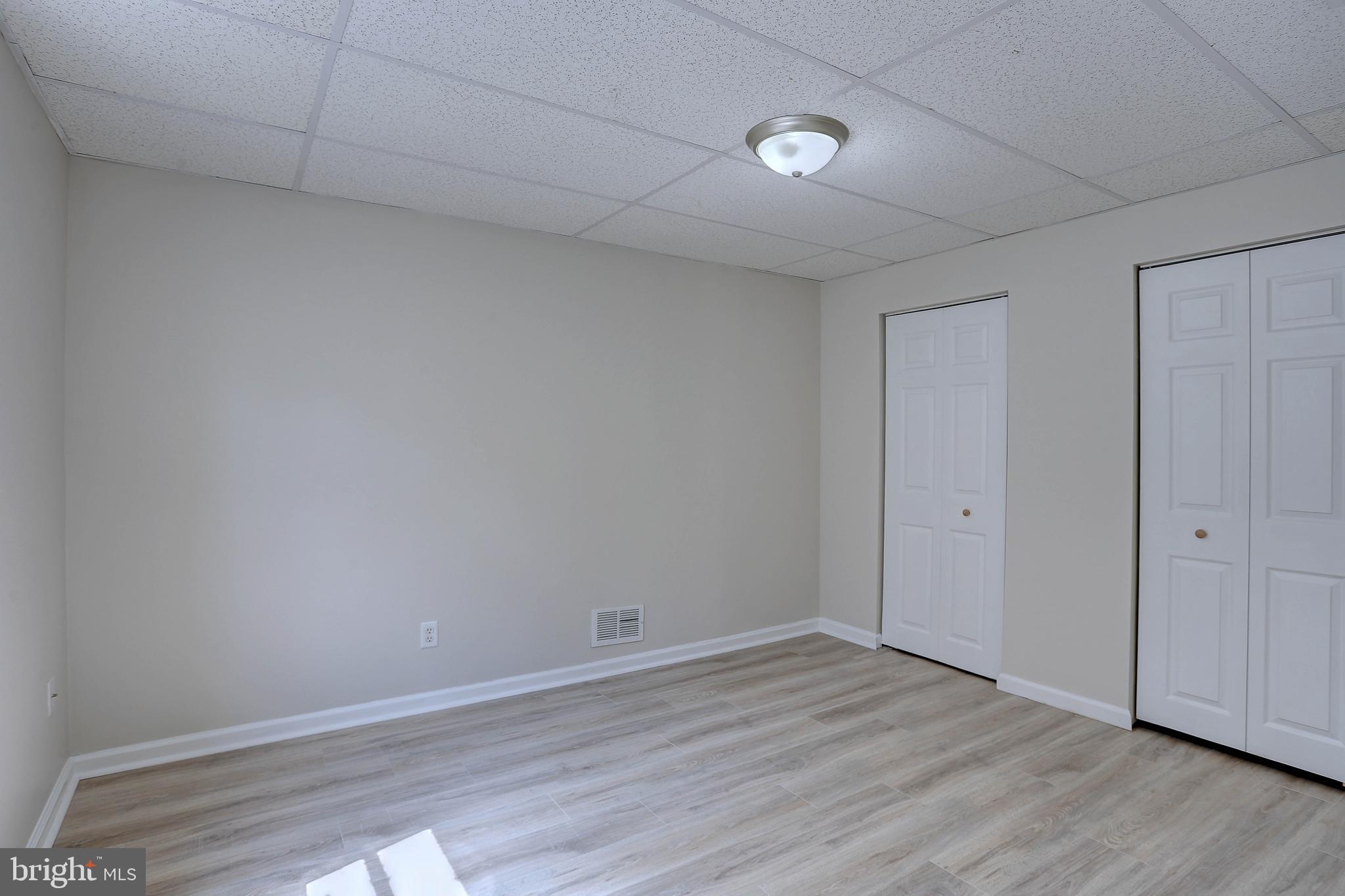 NEW COLONY VILLAGE - Residential