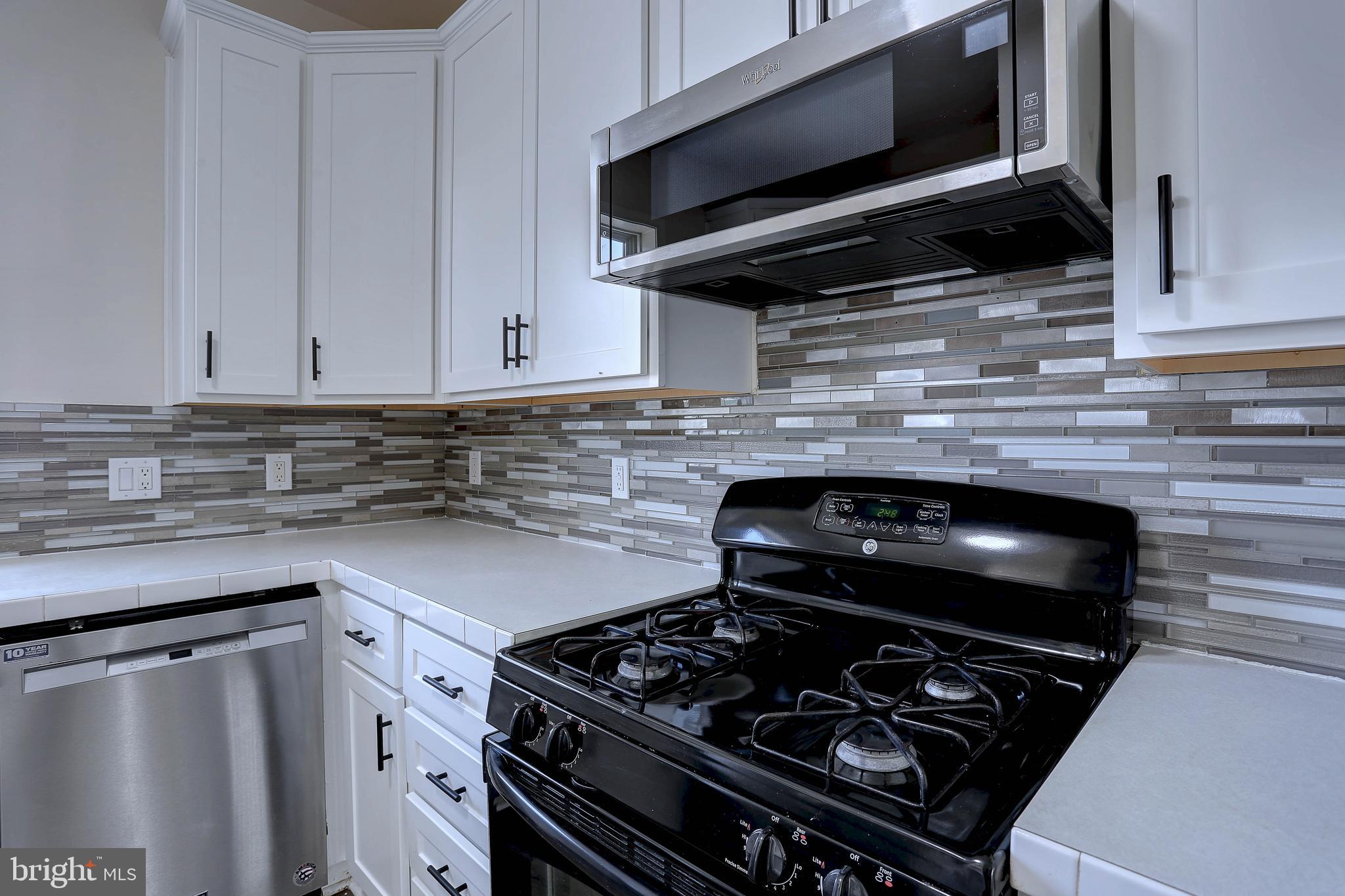 NEW COLONY VILLAGE - Residential