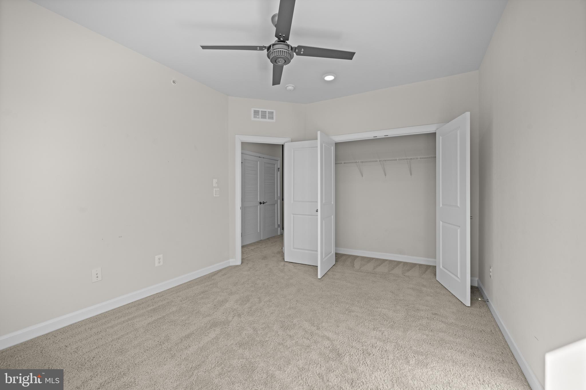 WATERVIEW AT WOODLAND PARK - Residential