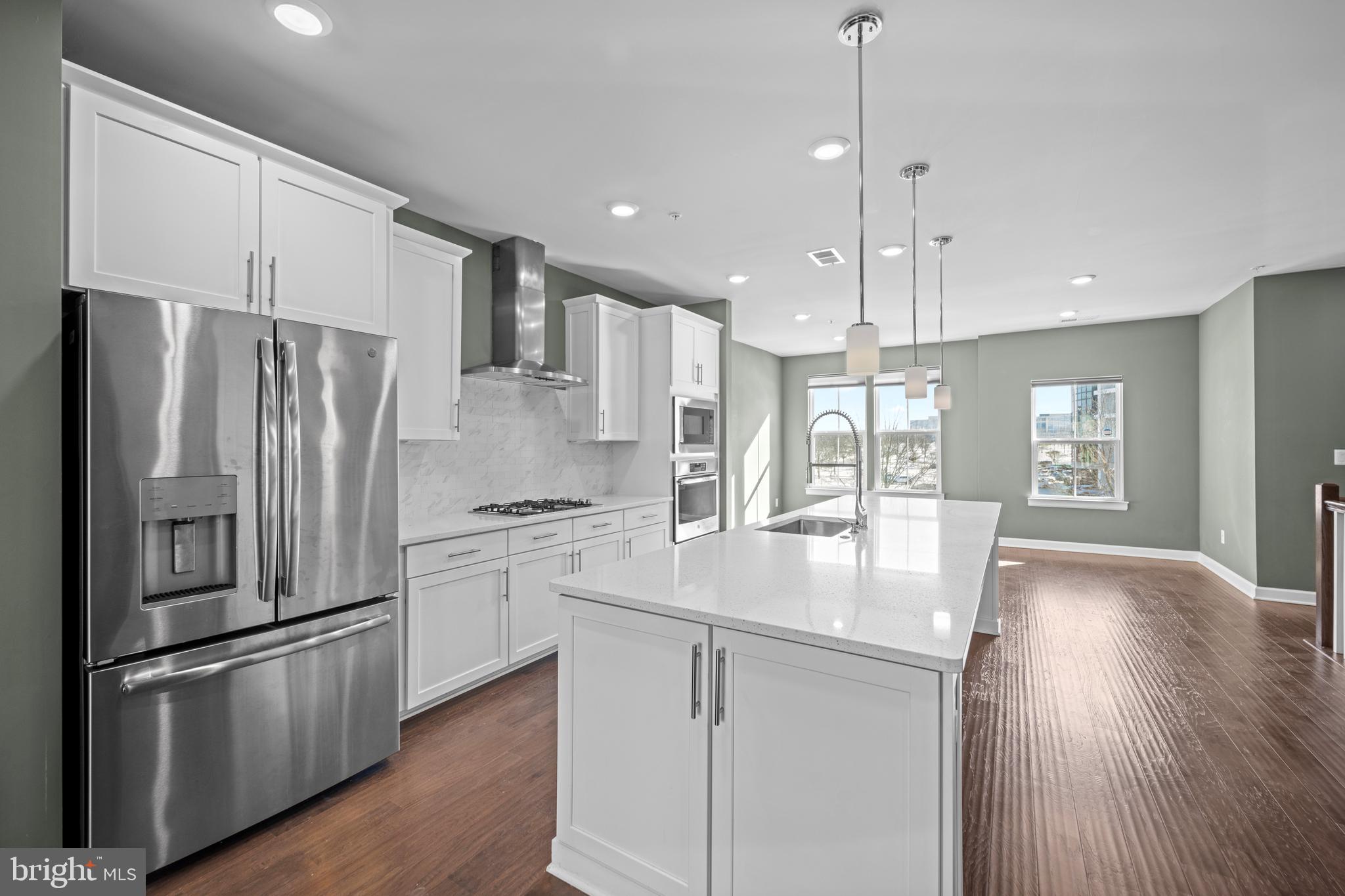 WATERVIEW AT WOODLAND PARK - Residential