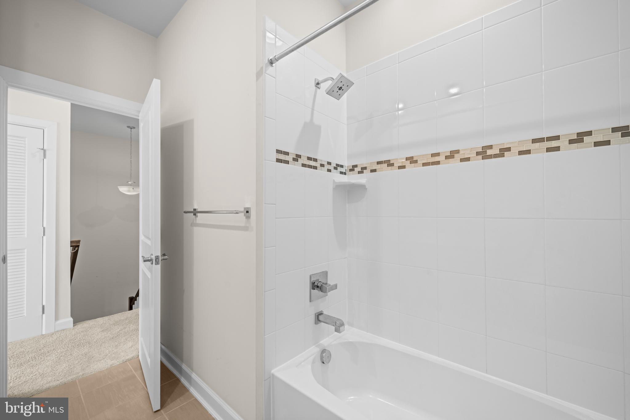 WATERVIEW AT WOODLAND PARK - Residential