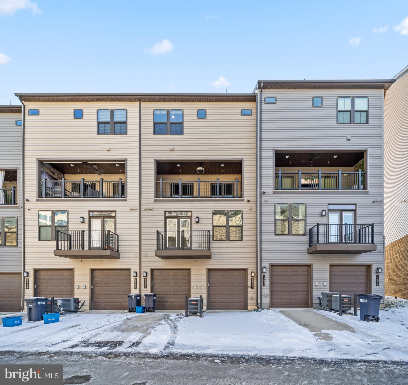 WATERVIEW AT WOODLAND PARK - Residential