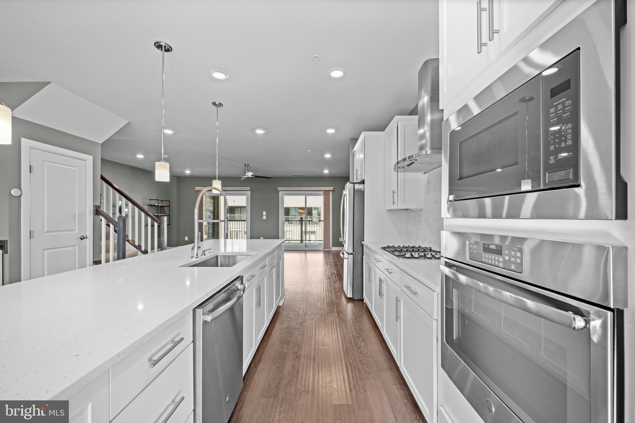 WATERVIEW AT WOODLAND PARK - Residential