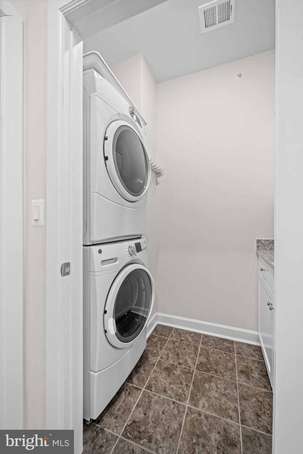 WATERVIEW AT WOODLAND PARK - Residential