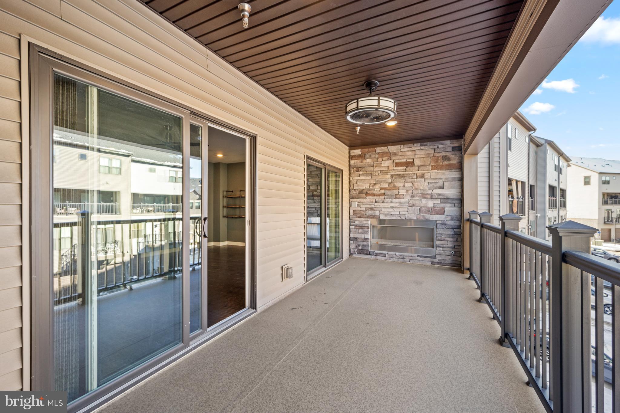 WATERVIEW AT WOODLAND PARK - Residential